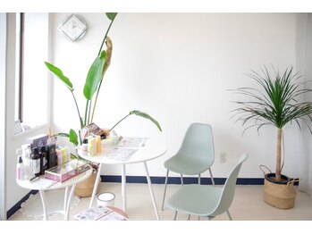 クリア アイラッシーズ アンド ネイルサロン シャイン(CLEAR & SHINE)/