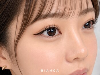 ビアンカ 新宿西口店(Bianca)の写真/LEDエクステも大人気★持続力UPで理想のお目元に♪バインドロック、アンドヘルシーも人気!!
