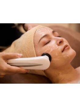 ホウレイ線・たるみ改善！予防ケア