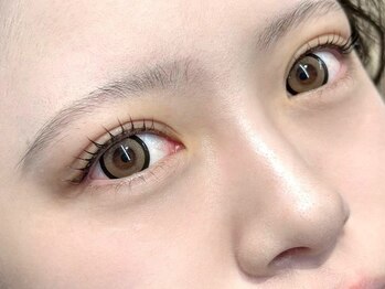 ブロンズアイ(BRONZE EYE)/束感まつ毛パーマ