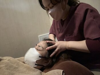 アイル整骨院/炭酸ヘッドマッサージでスッキリ