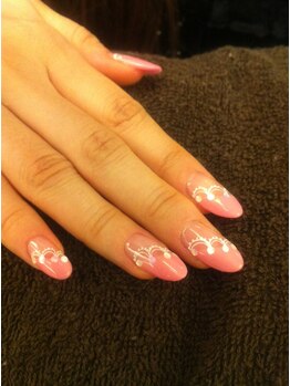 ネイルサロンケイ ヴァリエ(K Varier)/1 レース