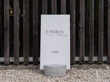 エミリアホワイトニング(EMIRIA WHITENING)/サロンの目印になる看板