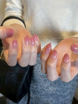 リアネイル(liaNail)の写真/100色のジェルから貴女の肌を最も美しく魅せる色を調合。上質なデザインを定額制でお届けします☆