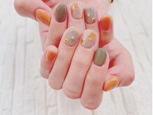 ネイル アンド アイラッシュ虹/