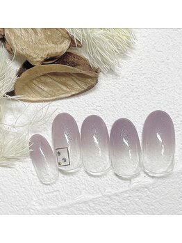 ドットビー(.Bee)/グラデーションネイル