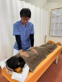 骨盤整体ピース/《初回》 4,施術風景1