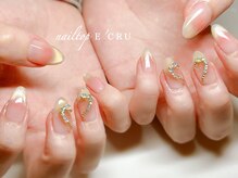 ネイルトップエクル(nail top E CRU)/