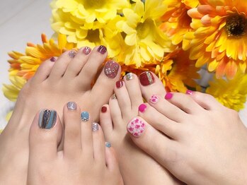 キャットリー(catrry)の写真/フットネイルを楽しみたい方やハンドネイルができない方にオススメ★美しく映える足元で女子力をUP◎