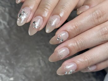 ネイル 本町(nail Twee salon)の写真/大人女子のハートを射抜くデザイン多数◎周りと差がつく褒められモテ可愛ネイルでちゅるんとした指先に♪