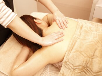 ロゼ(rosee)の写真/【アロマリンパマッサージ】五感を満たす香りのなかで深呼吸。リンパ専門の技術×アロマで疲れをリセット◎