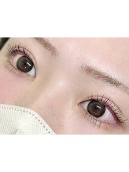 ナチュラル上品な目元にしたい