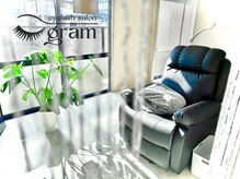 グラム(gram)の雰囲気(陽の当たる明るいお部屋です♪)