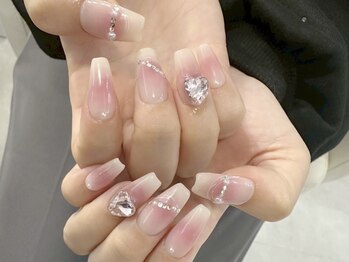 ユーフォリア(Euphoria)/ワンホンチークネイル