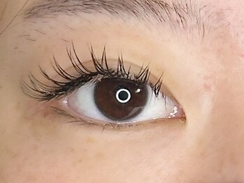 ビビ(ViVi)の写真/ネイル・まつ毛・肌管理が"ViVi"で完結◎一気に垢抜け♪