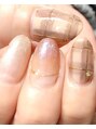ケイネイル(Knail)&nbsp;温かみあるブラウンチェックにミラーラインを重ねてトレンド感◎