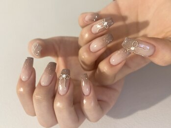 PlusEwalu四日市ネイル/パラジェル/フィルイン/長さだし/マグネット/フット/スカルプ/ラメグラデーション♪[四日市]