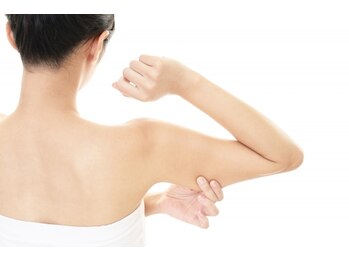 ヨサパーク ピアマリ 天神(YOSA PARK Pear-Mari)の写真/冬の間に蓄積された無駄な贅肉も撃退！パツパツの二の腕や背中もスッキリ♪着ぶくれ知らずのボディラインへ