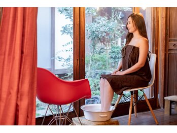 ハティー バリスパ(hati balispa)/庭を眺めながらの足湯