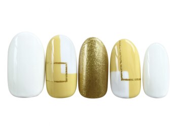 テテドットジェイ(Tete.J)/YE5 5500円(甘皮ケア込み)