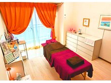 ツボ押し仙人/清潔感のある施術ルーム