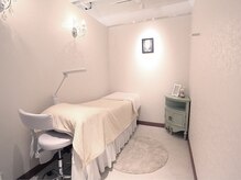 施術ルームヘご案内いたします。