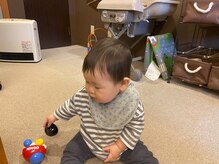 子育てママの整体サロン/施術中のお子様の様子