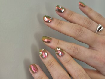 ピョル(PYOL.)/大阪本町|ホロフラワーネイル