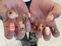 プラス ファースト(Plus 1st)/ひまわりネイル　by ninomiya