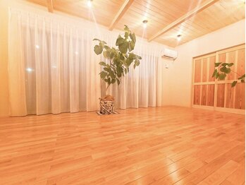 ユジュ(Yuj)の写真/【癒しのヨガ体験サロンがNEW OPEN◎】肩こり、腰痛、姿勢のお悩みなどご相談お待ちしております♪