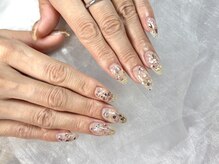 ヒラソルネイル(Girasol nail)/ゴージャスなラメ