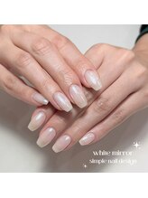 アイミーモア 国立店(aimer more)/うるうる♪ホワイトミラーネイル