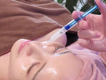 ネロリ(Neroli)/美容液の中に30万本スピキュール