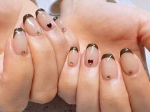 エフツー(F2)/バレンタインフレンチネイル