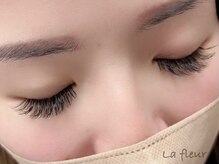 ラ フルール(La fleur)/ボリュームラッシュ