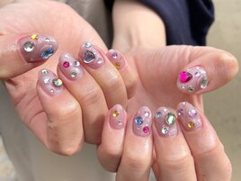 キラキラ☆宝石散りばめネイル