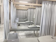 さくらメディネス整骨院 みどり町院/施術ベット