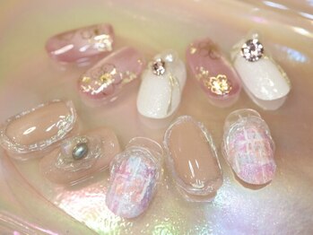 ピサラ(PISAR)の写真/《春を彩る桜ピンク×ツイード》つけ放題で叶える大人可愛い贅沢ネイル。指先から一足先に春を纏って♪