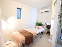 カッカ(kakka)の雰囲気（ハーブピーリングで圧倒的な陶器肌〈ニキビケア/フェイシャル〉）