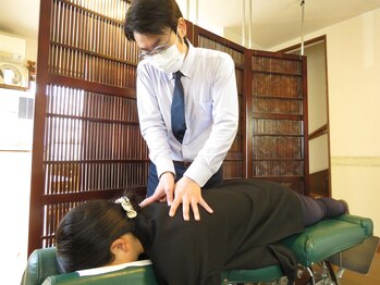 アセルカイロプラクティック/猫背施術　阿佐ヶ谷/整体/カイロ