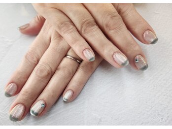 ブライダルネイル