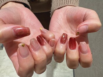 シー(Shhh...)/ニュアンスハートネイル