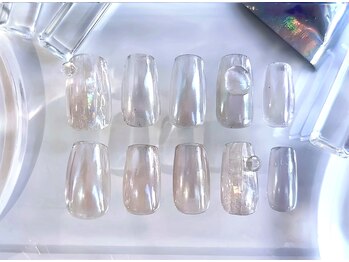 エムディーエーネイル(M.D.A NAiL)/プリズムオーロラネイル