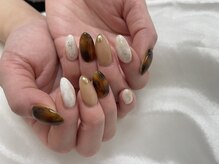 アモ(amo.)/ニュアンスネイルべっこうネイル