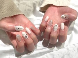 Christmas white nail