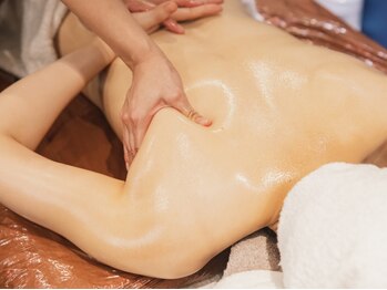華(hana)の写真/リンパ×筋膜×筋肉ケアのオーダーメイドハンドで痩身と癒しを。歪みを整える整体オールハンドもあり◎