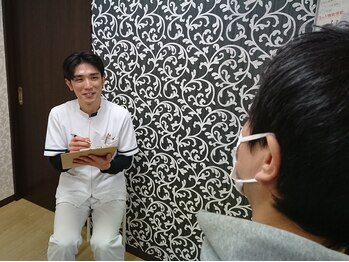 尼崎整骨院/しっかりお話聞きます