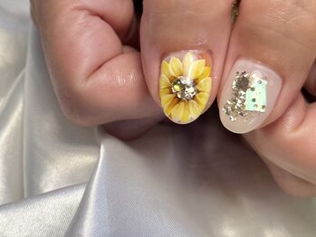 ひまわりネイル
