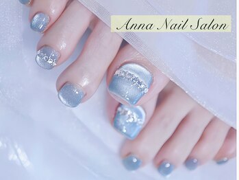 アナネイル(ANNA Nail)の写真/夏はフットネイルでカワイイ足元へ！人気水光マグネットとミラーで輝く指先