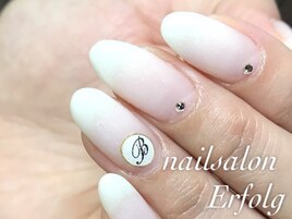 イニシャルグラデ/初回8.121円